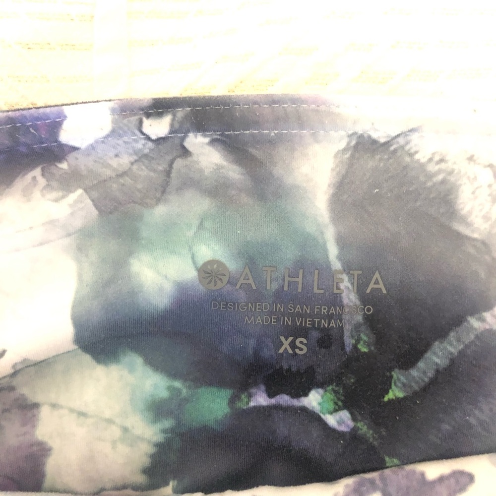 Athleta Watercolor Floral legging - Picture 5 of 5